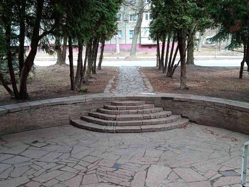 1825758963173650