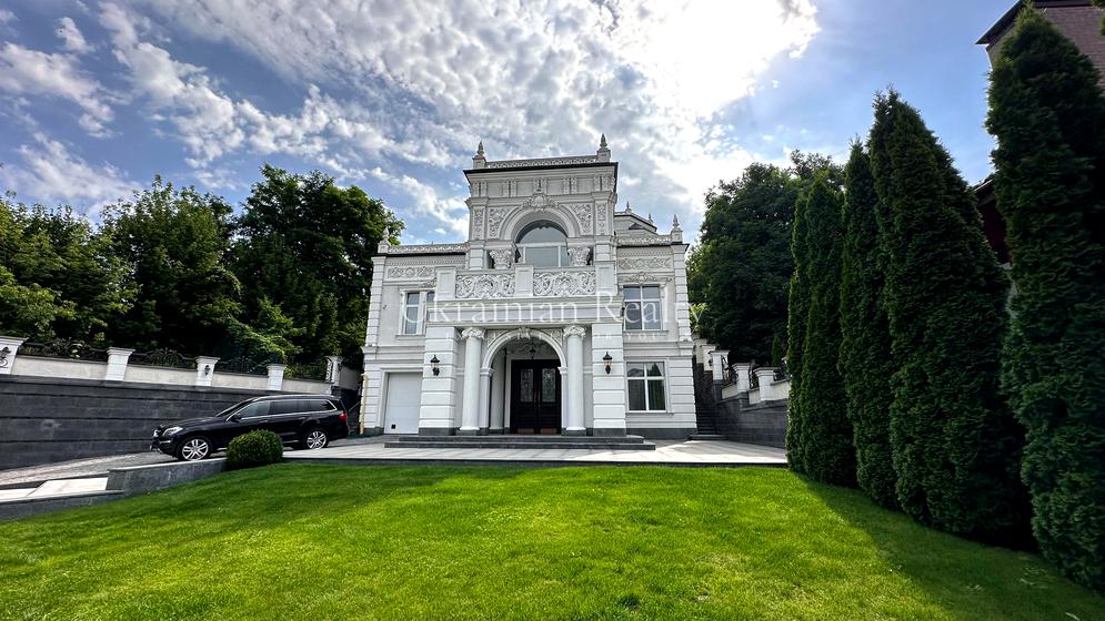 Редутна вулиця