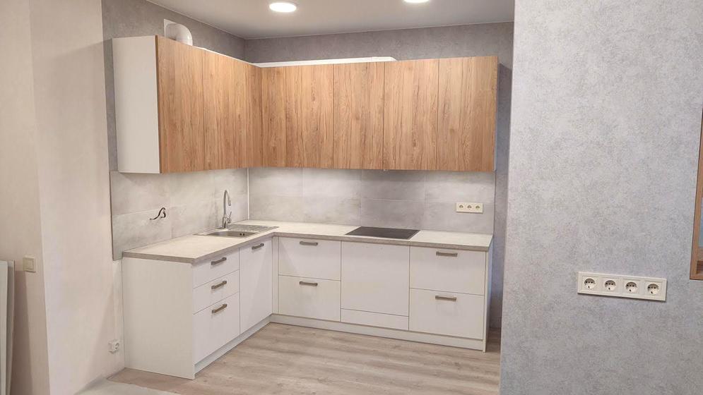 вулиця Анатолія Луценка, 23