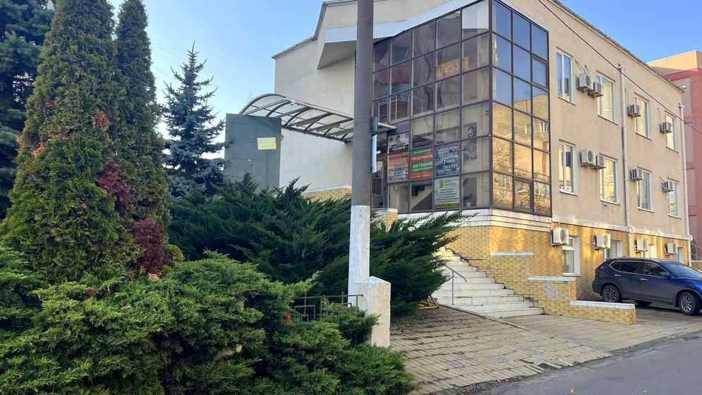 вулиця Захисників України, 1-А