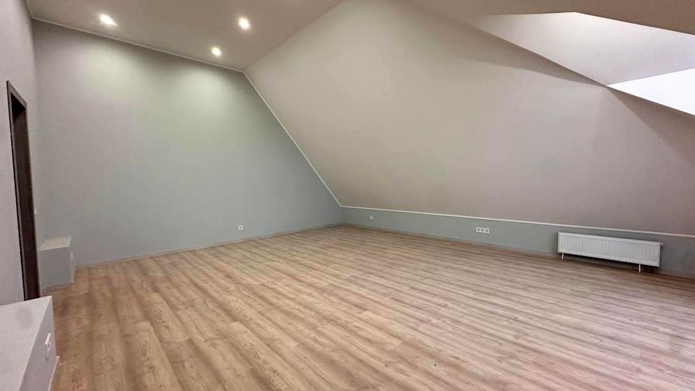 Лисичанська вулиця, 29