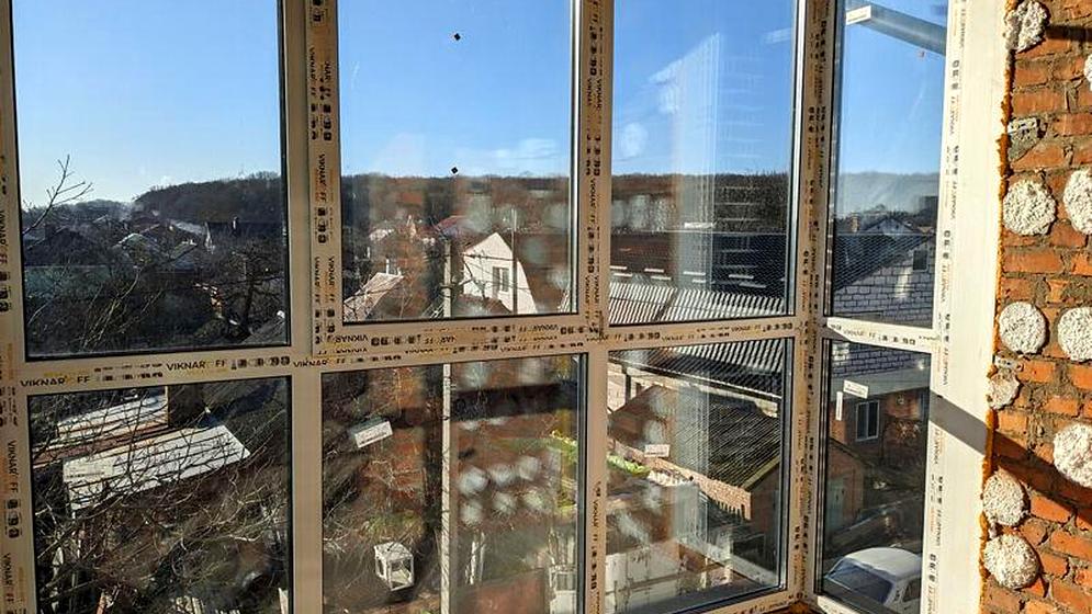вулиця Євгена Патона, Будинок