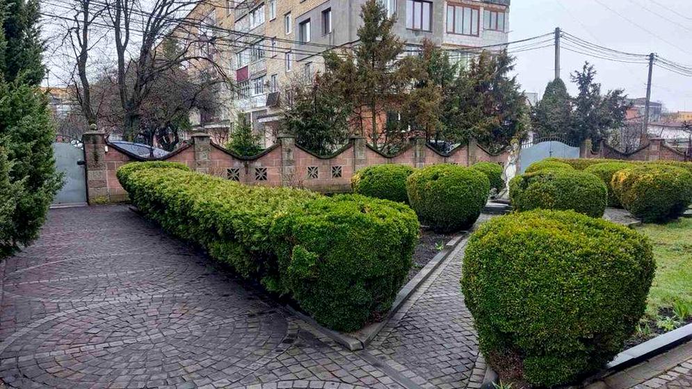 Прибережна вулиця