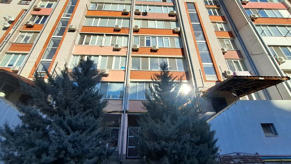 вулиця Захисників України, 1г