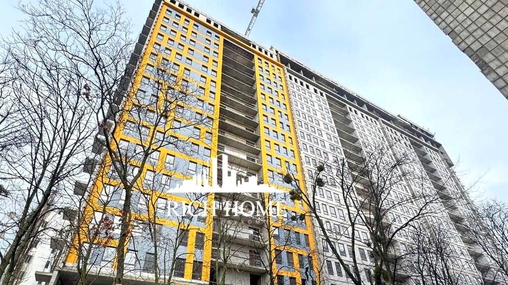 Берестейський проспект, Будинок