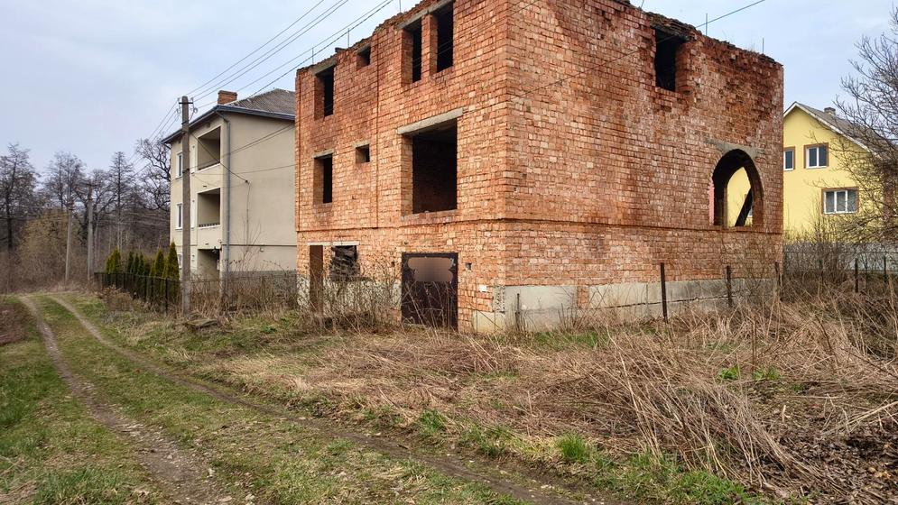 вулиця Олекси Довбуша, 3