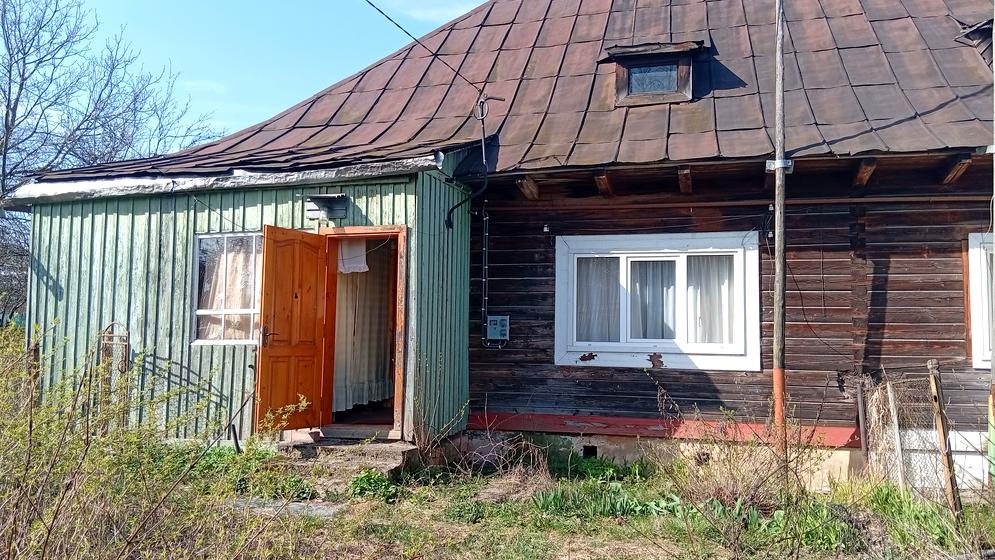 вулиця Добровольців, 32