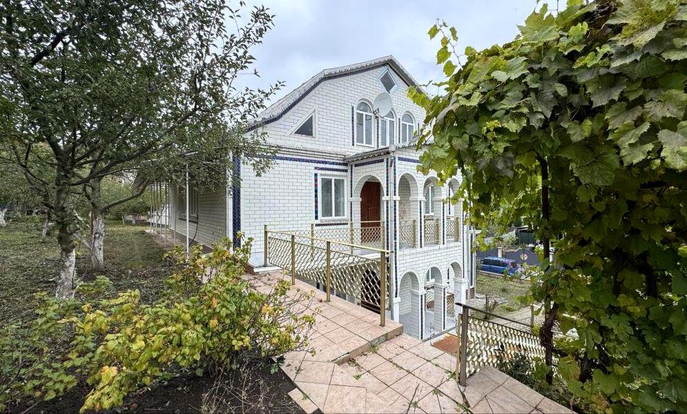 Продам будинок в м.Городок Хмельницькоі обл.