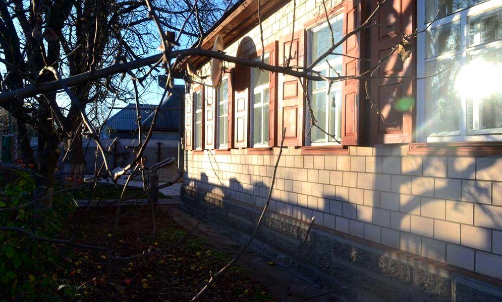 Продаю дом 100м кв обложен плиткой