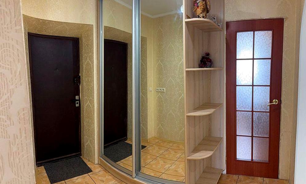 Продам 4-х кімнатну квартиру з індивідуальним опаленням покращеного планування