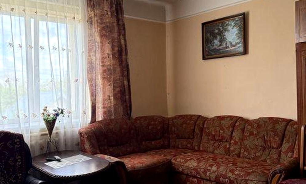 Продаж 2-ох кімнатної квартири у м. Жовква