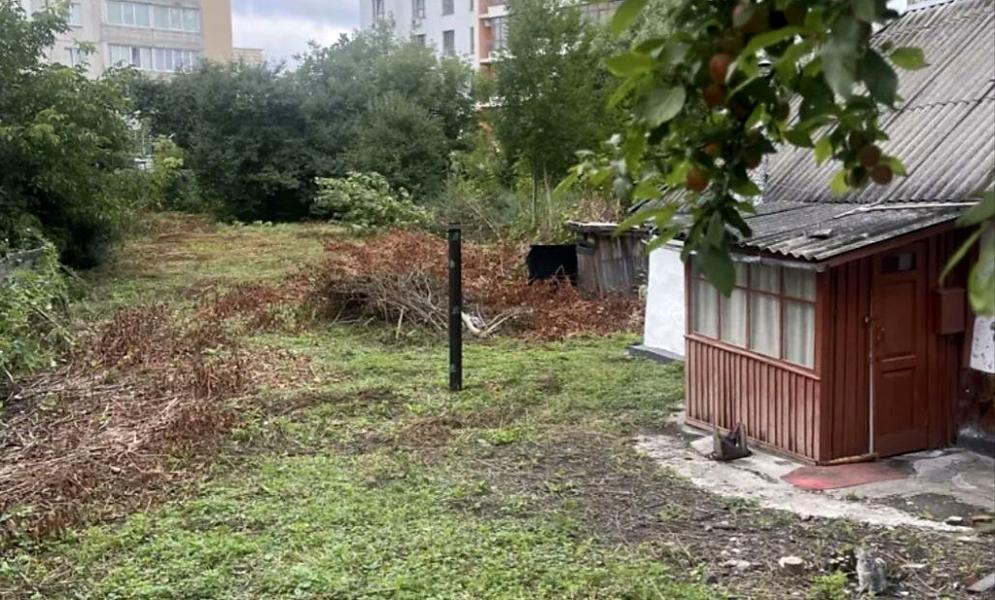 Завадського вул., 8