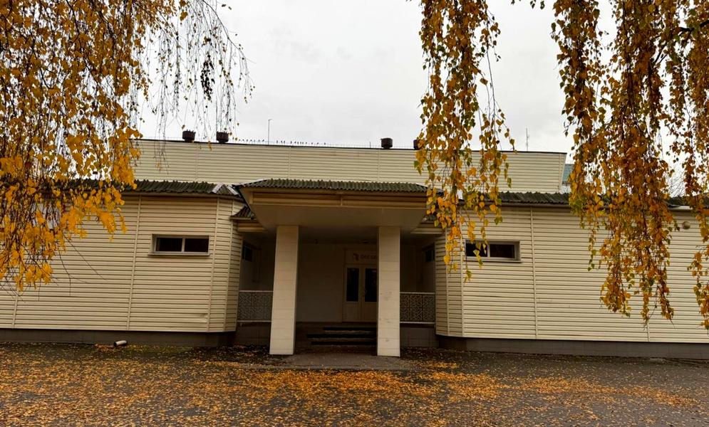 Лесі Українки вул., 72