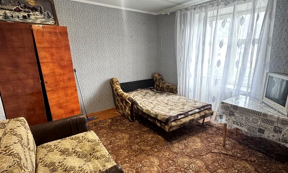 Захисників України вул. (Льотчиків-Визволителів), 37а