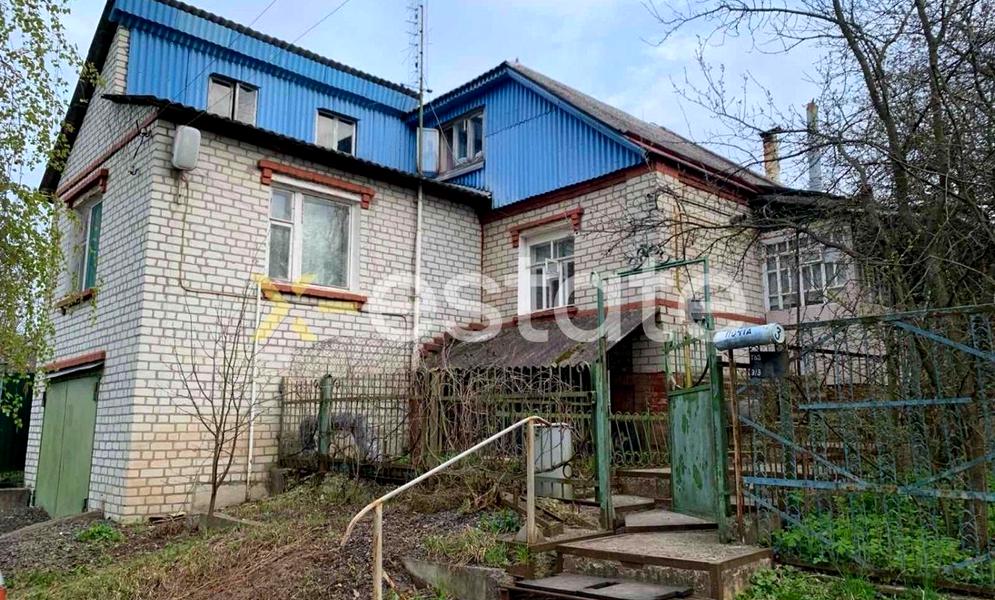 8 березня, 3