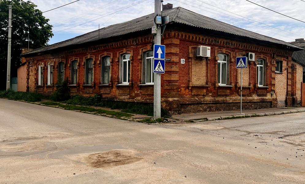 Покровська вул.
