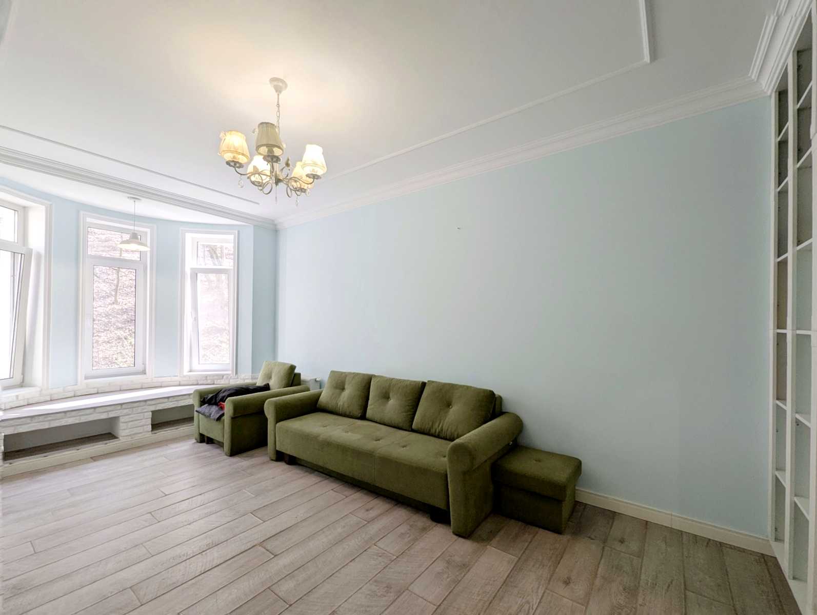 1827821205896523