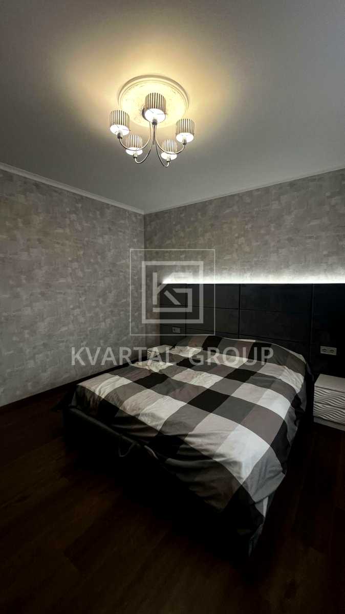 1837899978682495