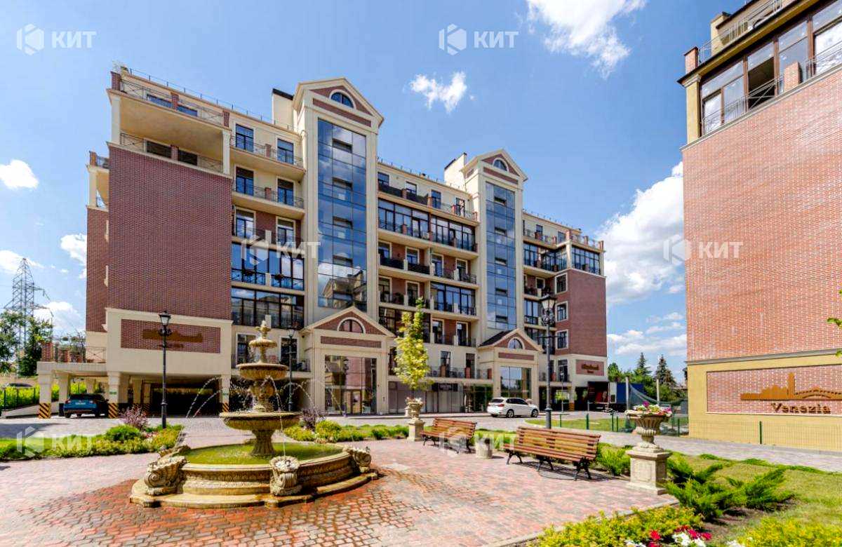 1823842059248942