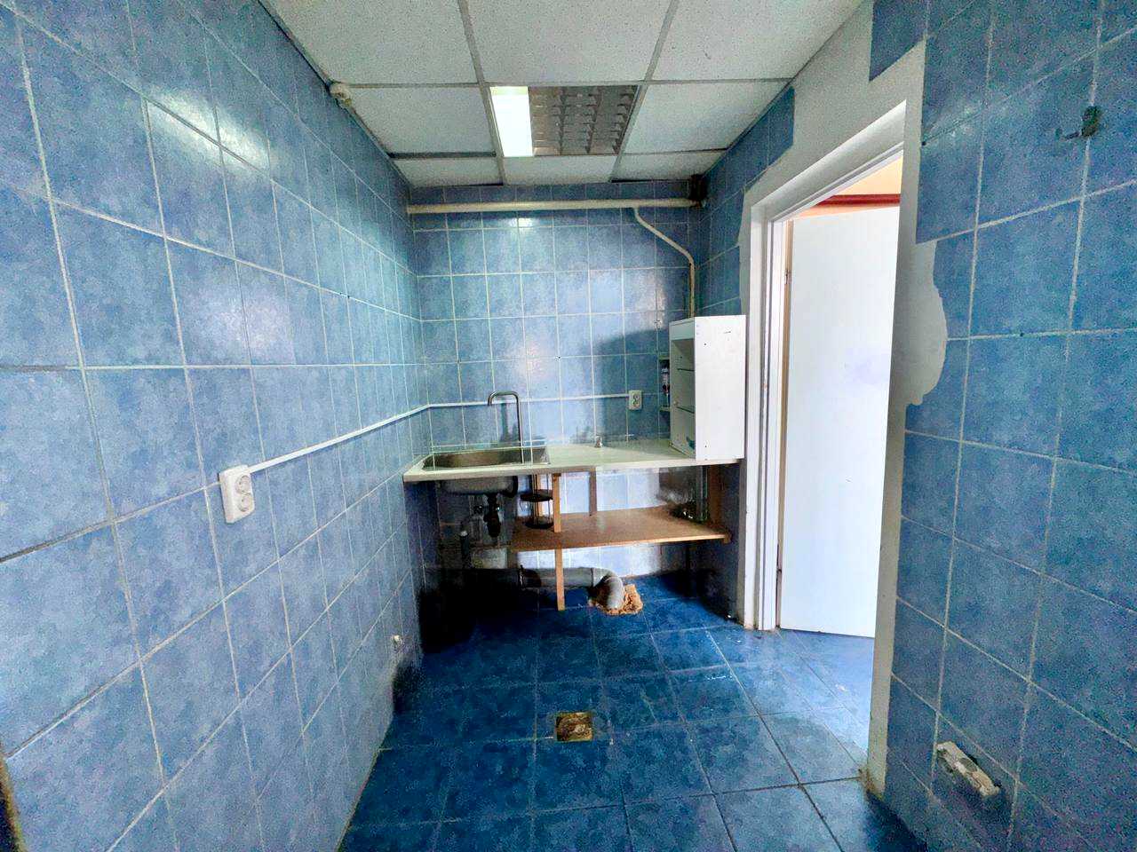 1836093884236623