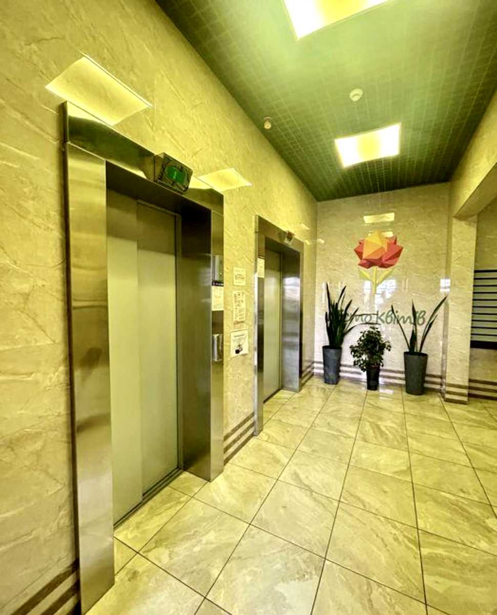 1825313203658280