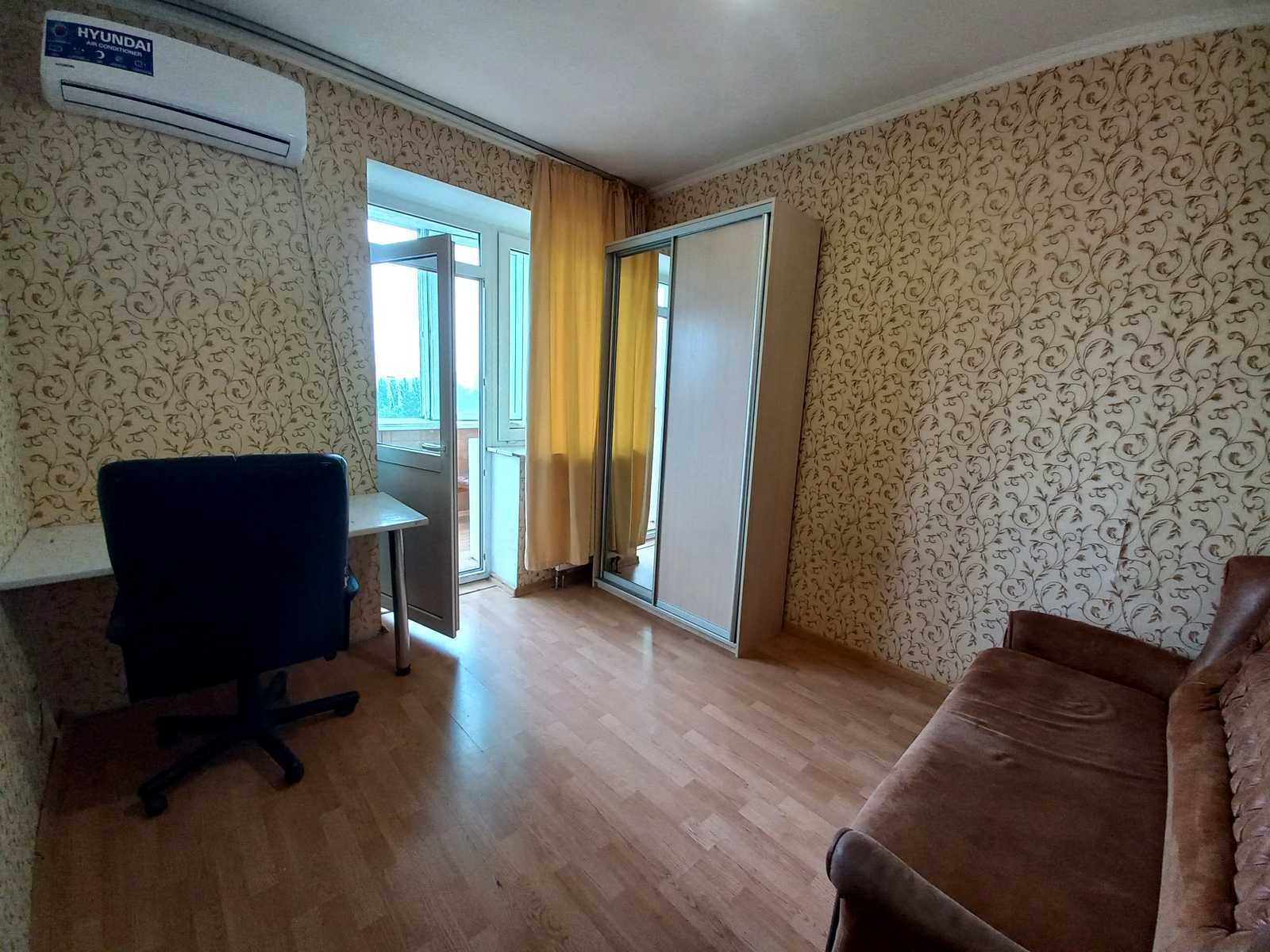 1832379265578915