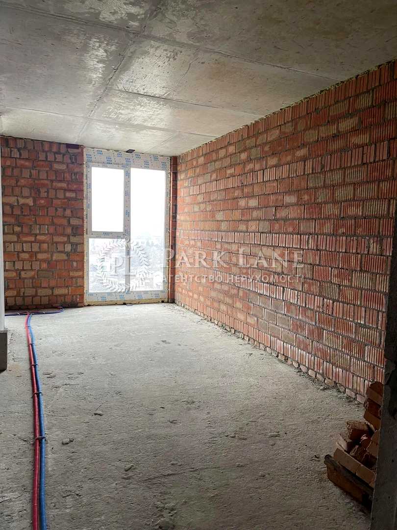 1827758608149897