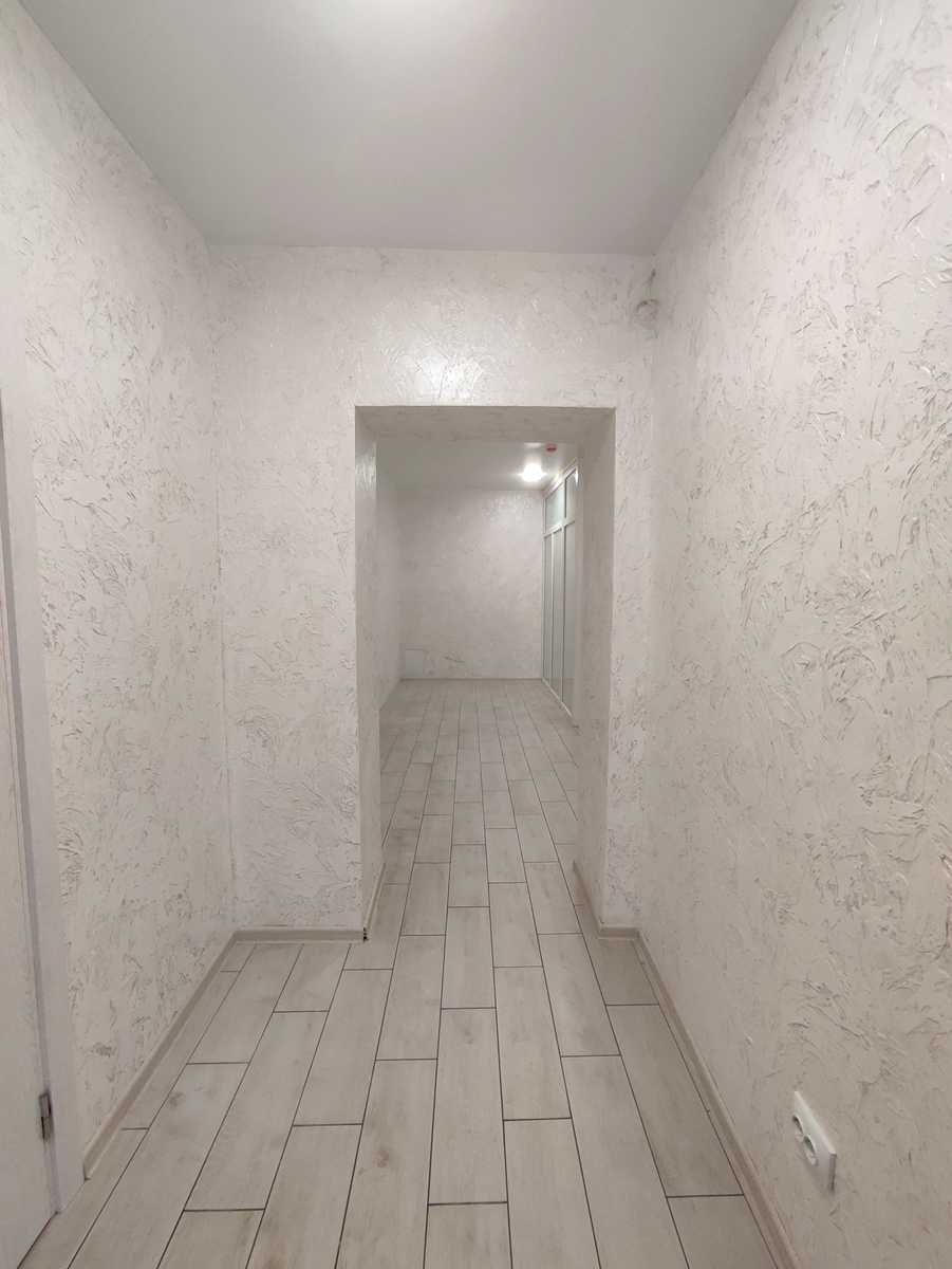 1786890095808400