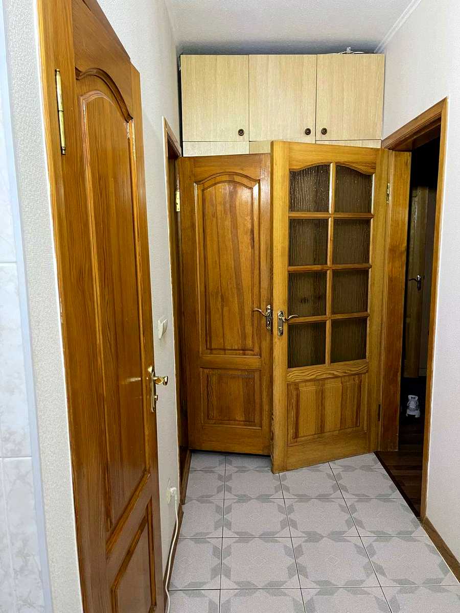 1750949725309424