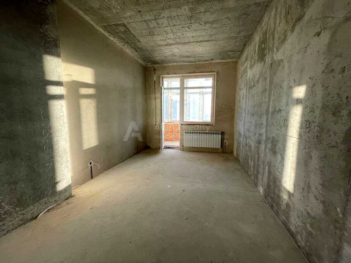 1734424382742108