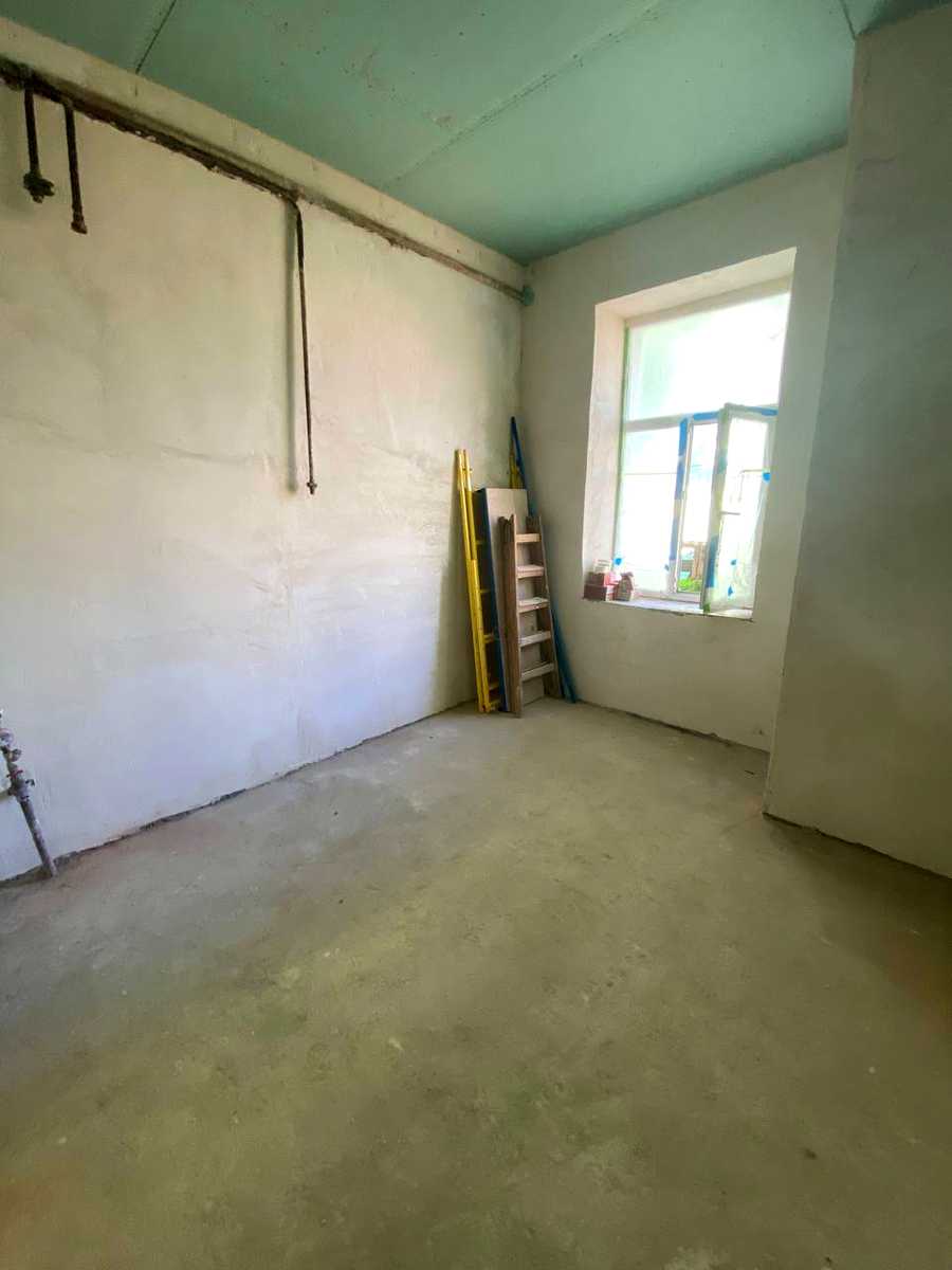 1843883128676571