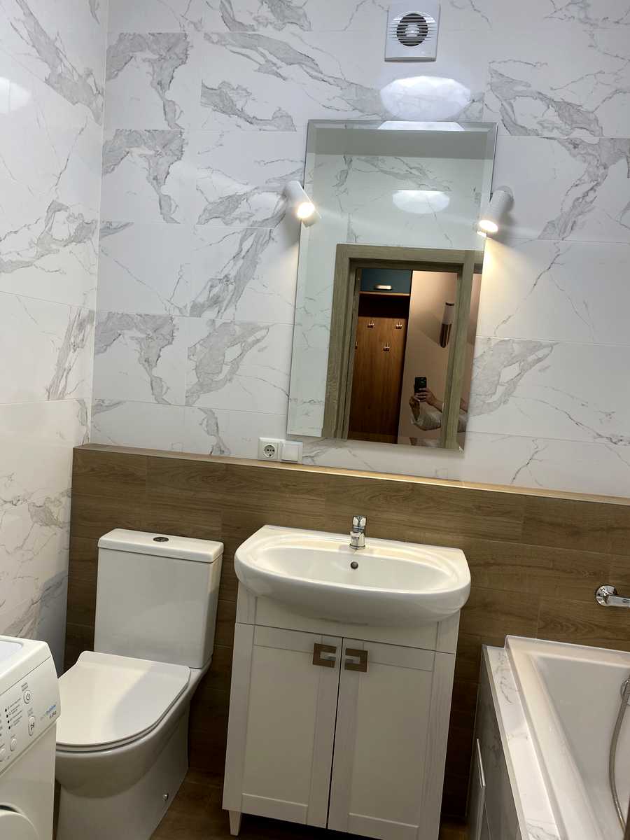 1766450045123853