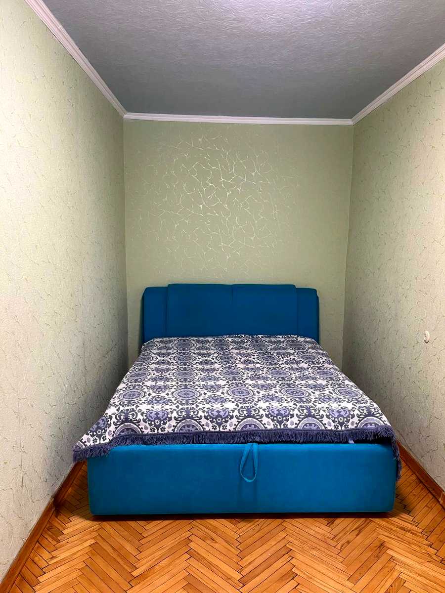 1829495468411598