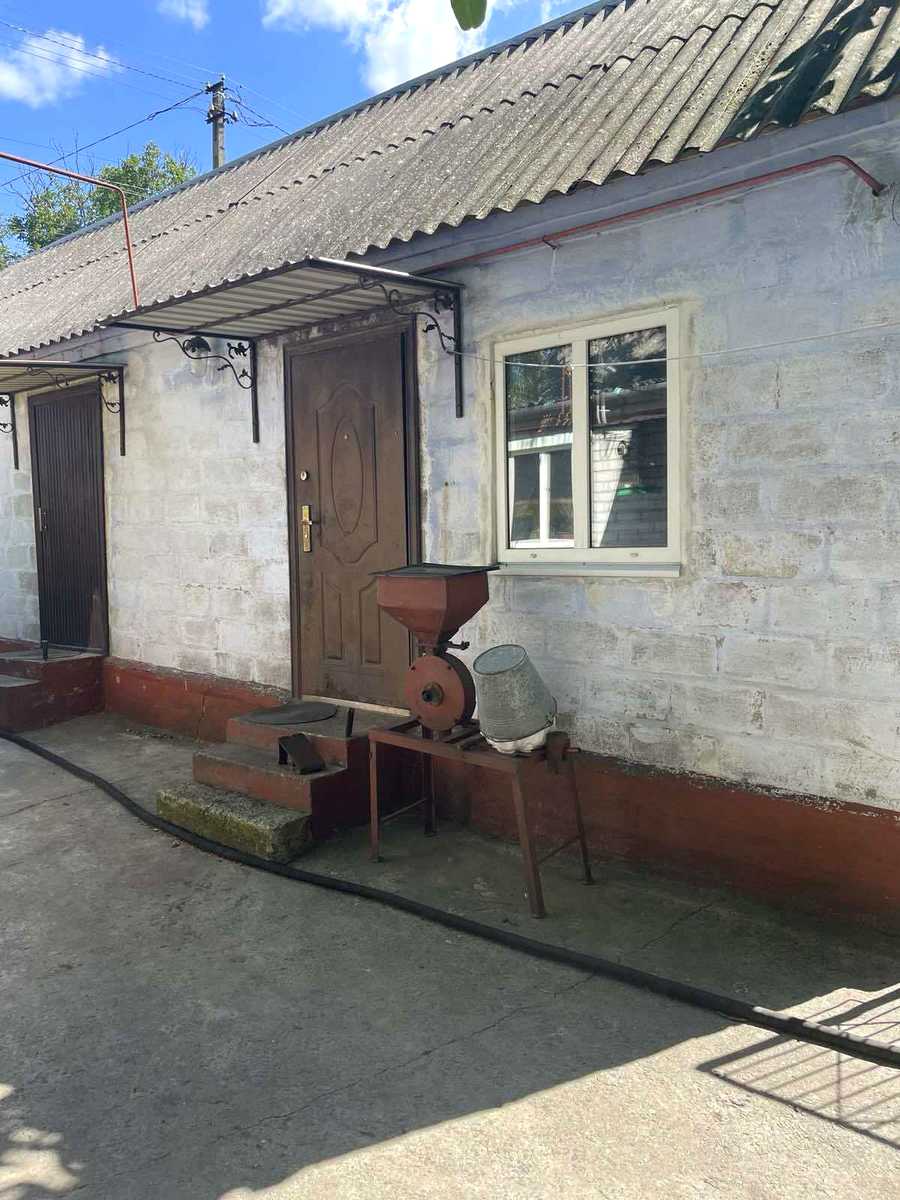 1836538571017138