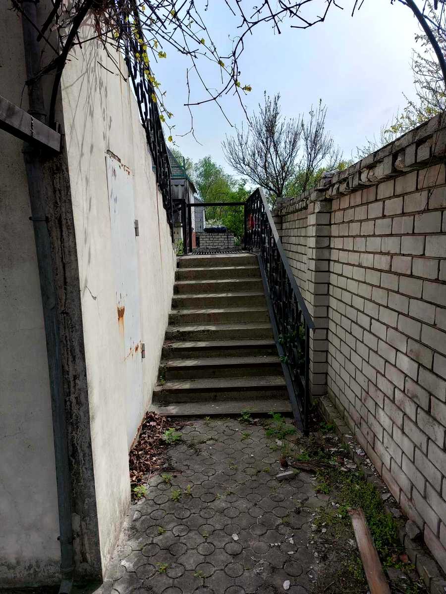 1796792165822656