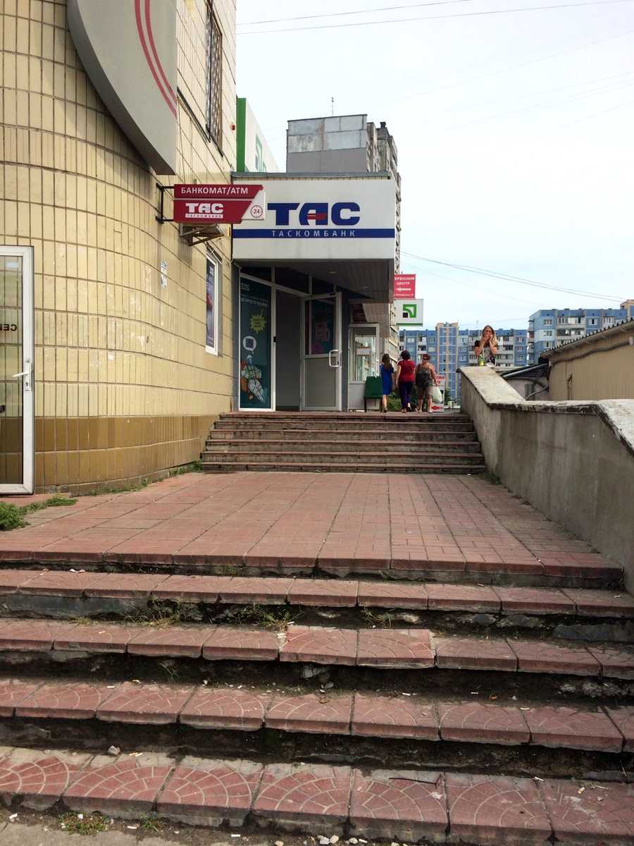 1835437410403781