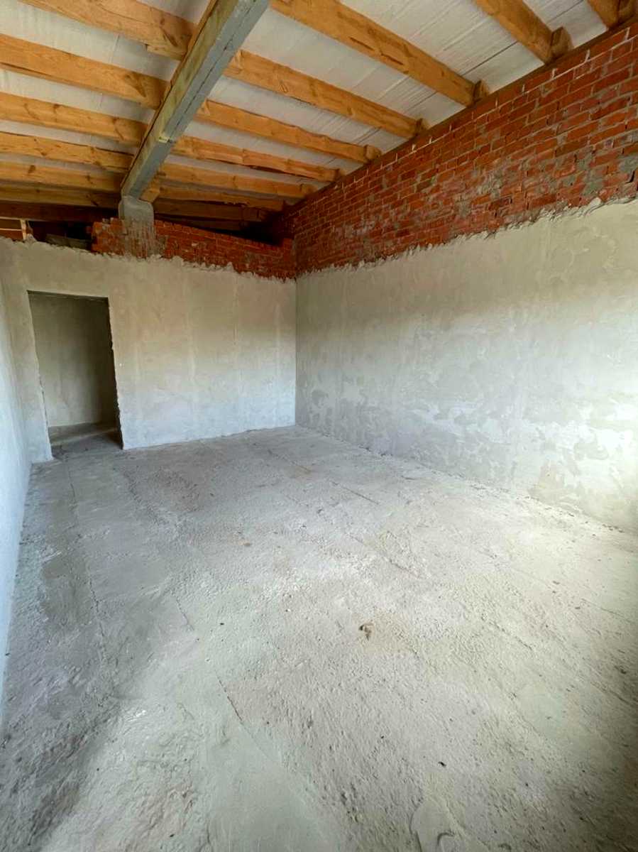 1837254543550468