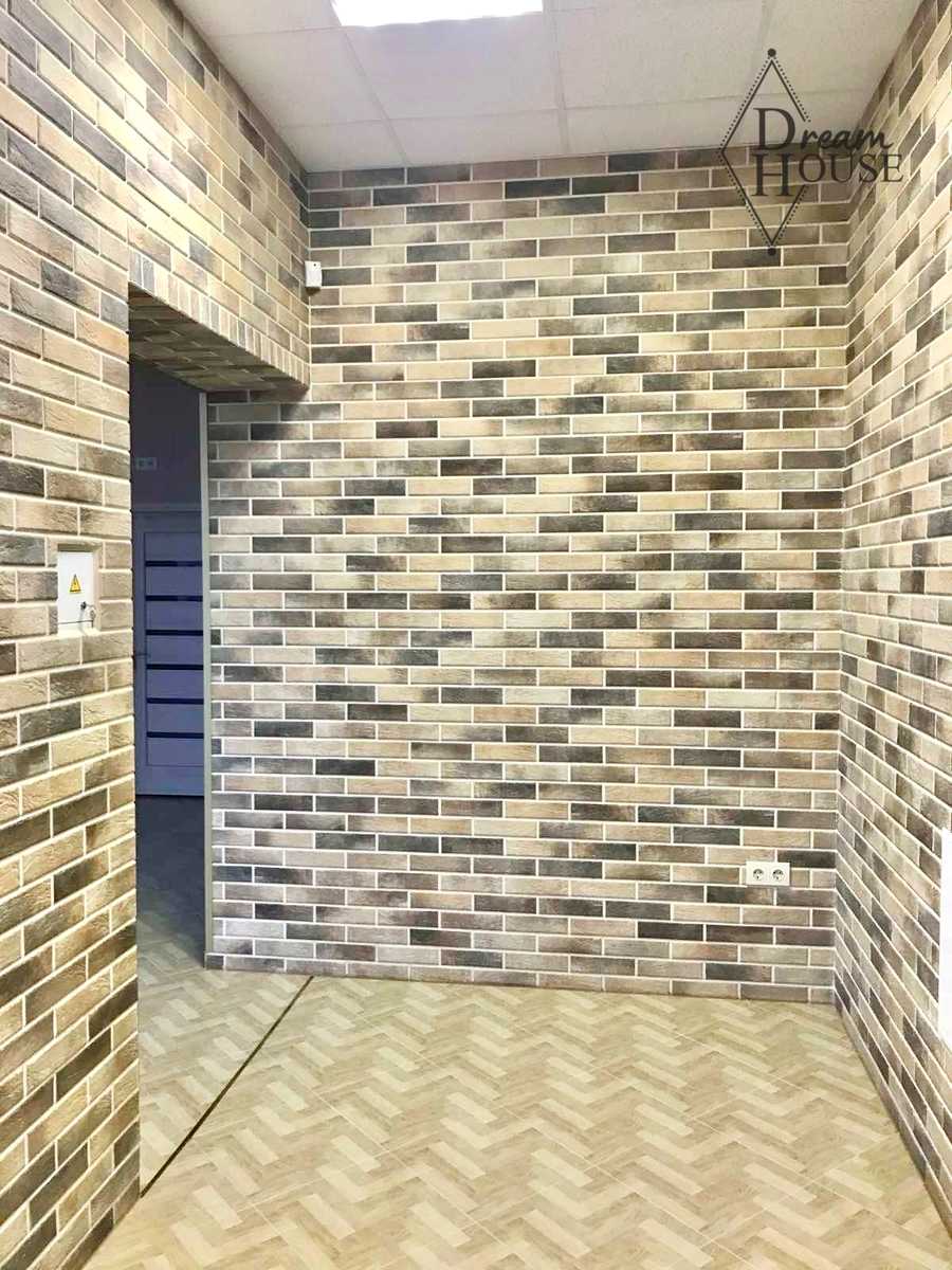 1837894578544011
