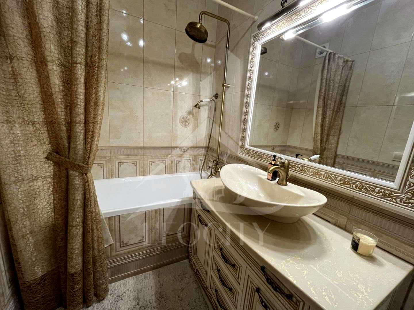 1846043687930677