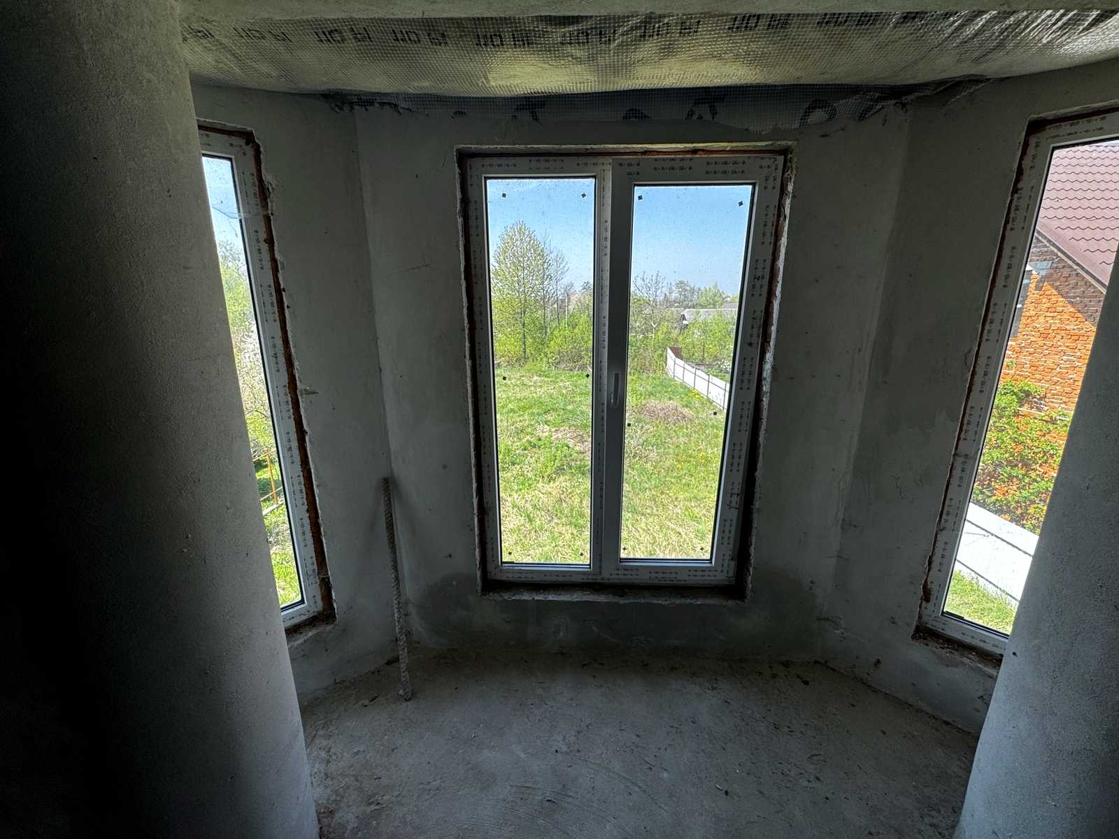 1831553137872275