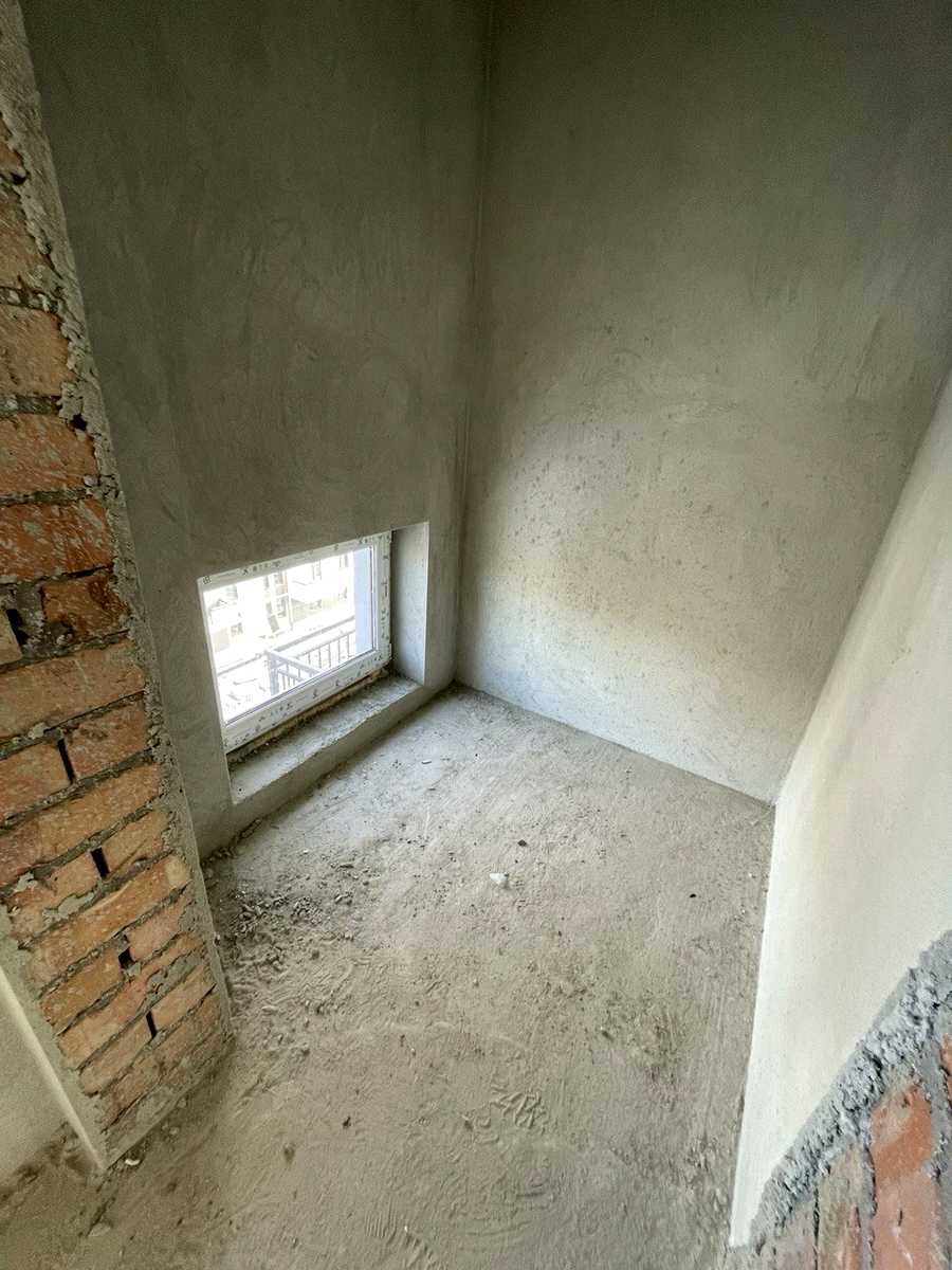 1828502095095306
