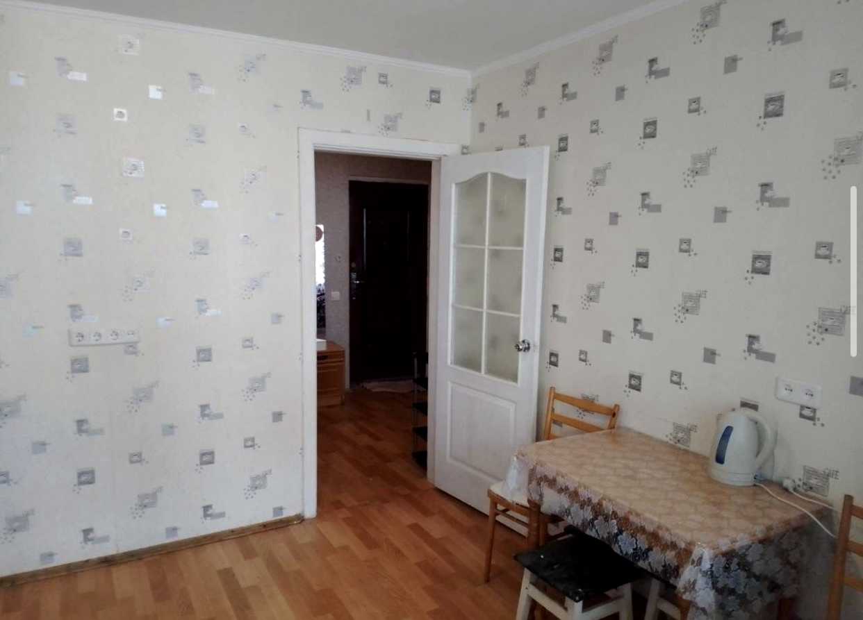 1825044621837744