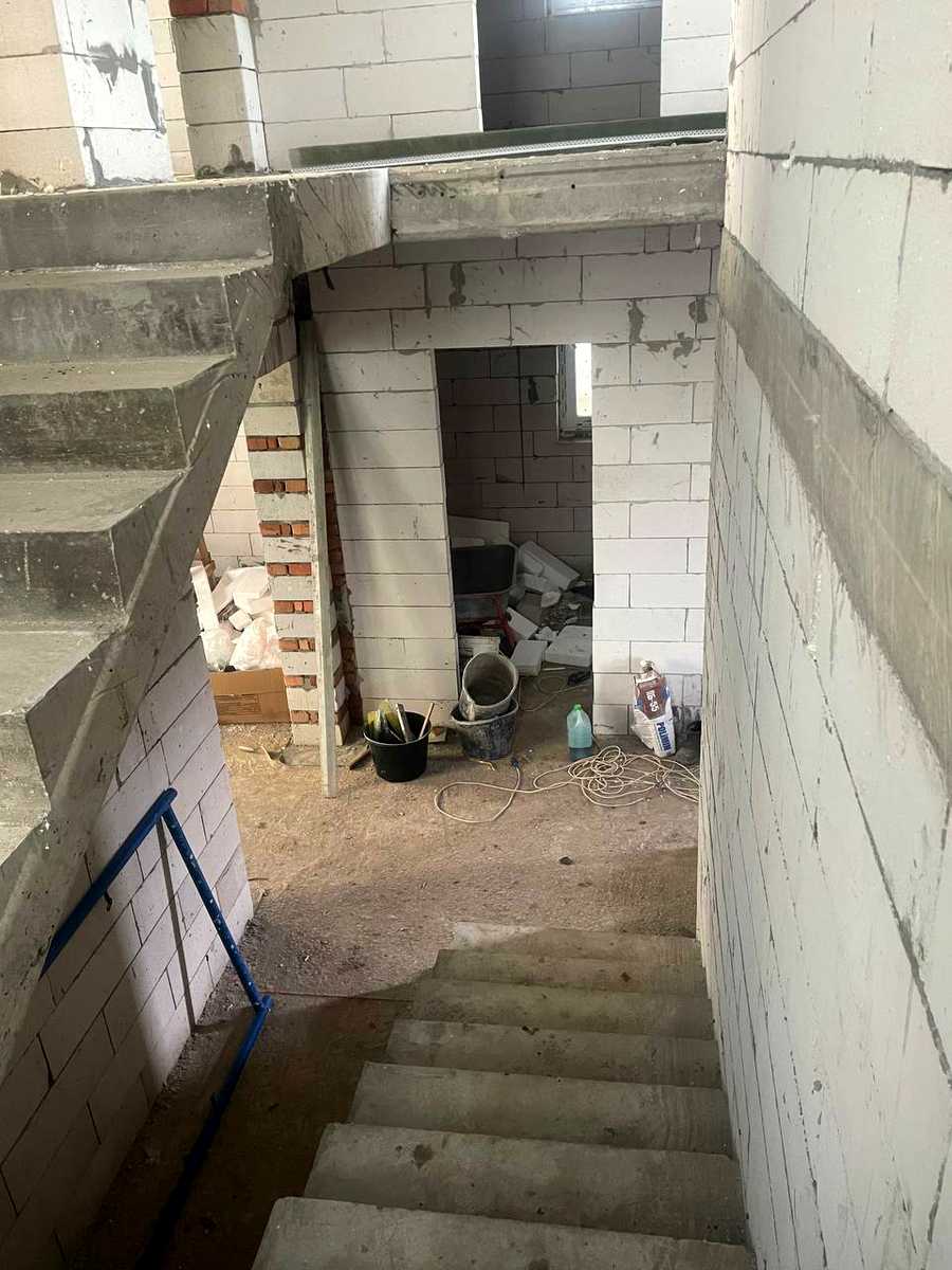 1837810655637442