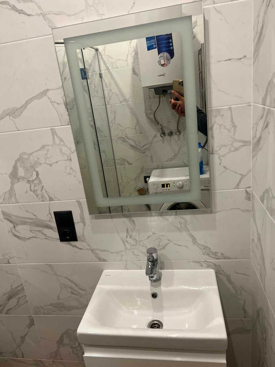 1814874474933432