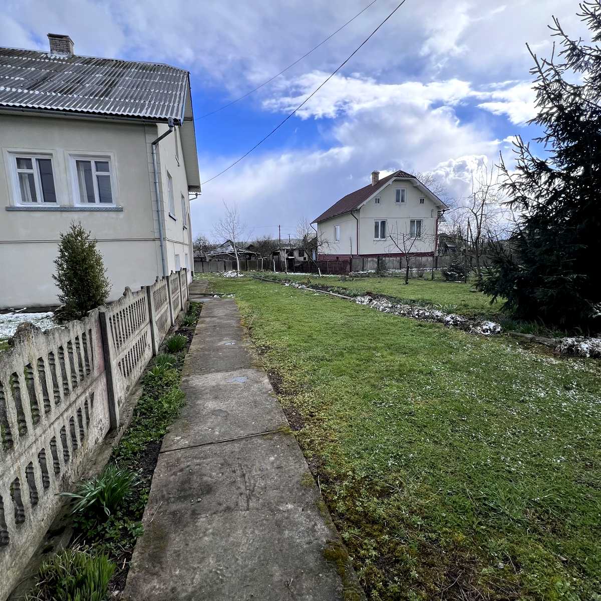 1833359927730374