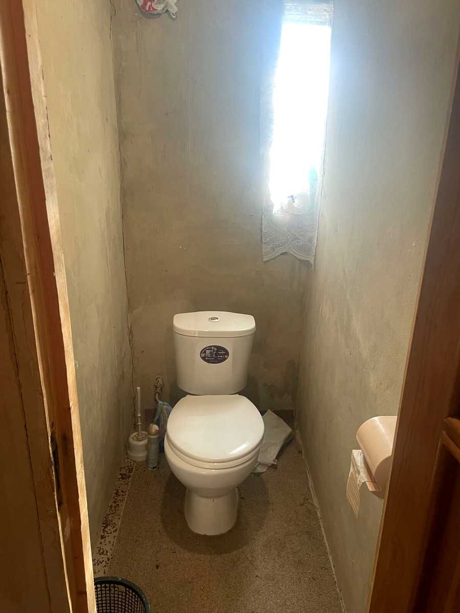1835067788851372