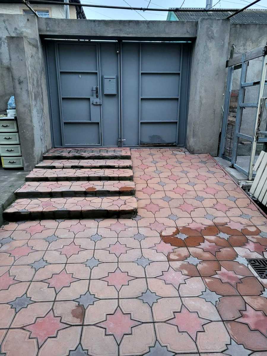1822786047871622