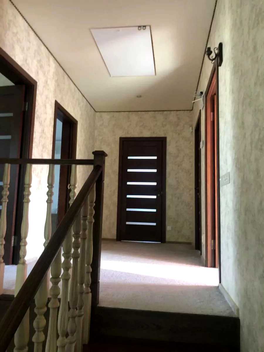 1835990378583751