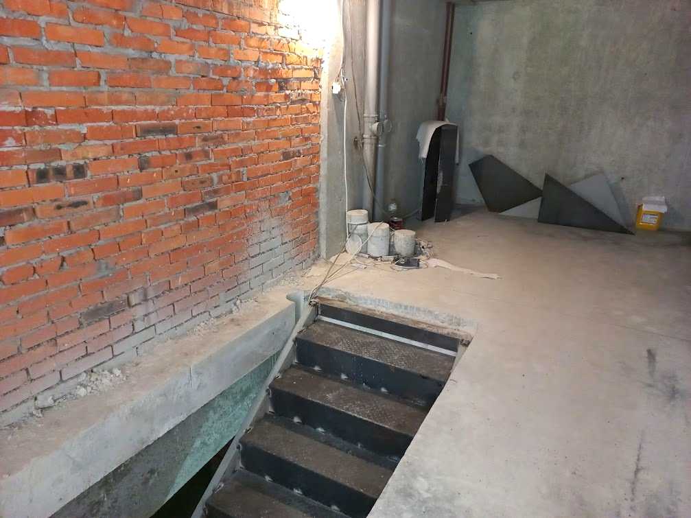 1835894137722538