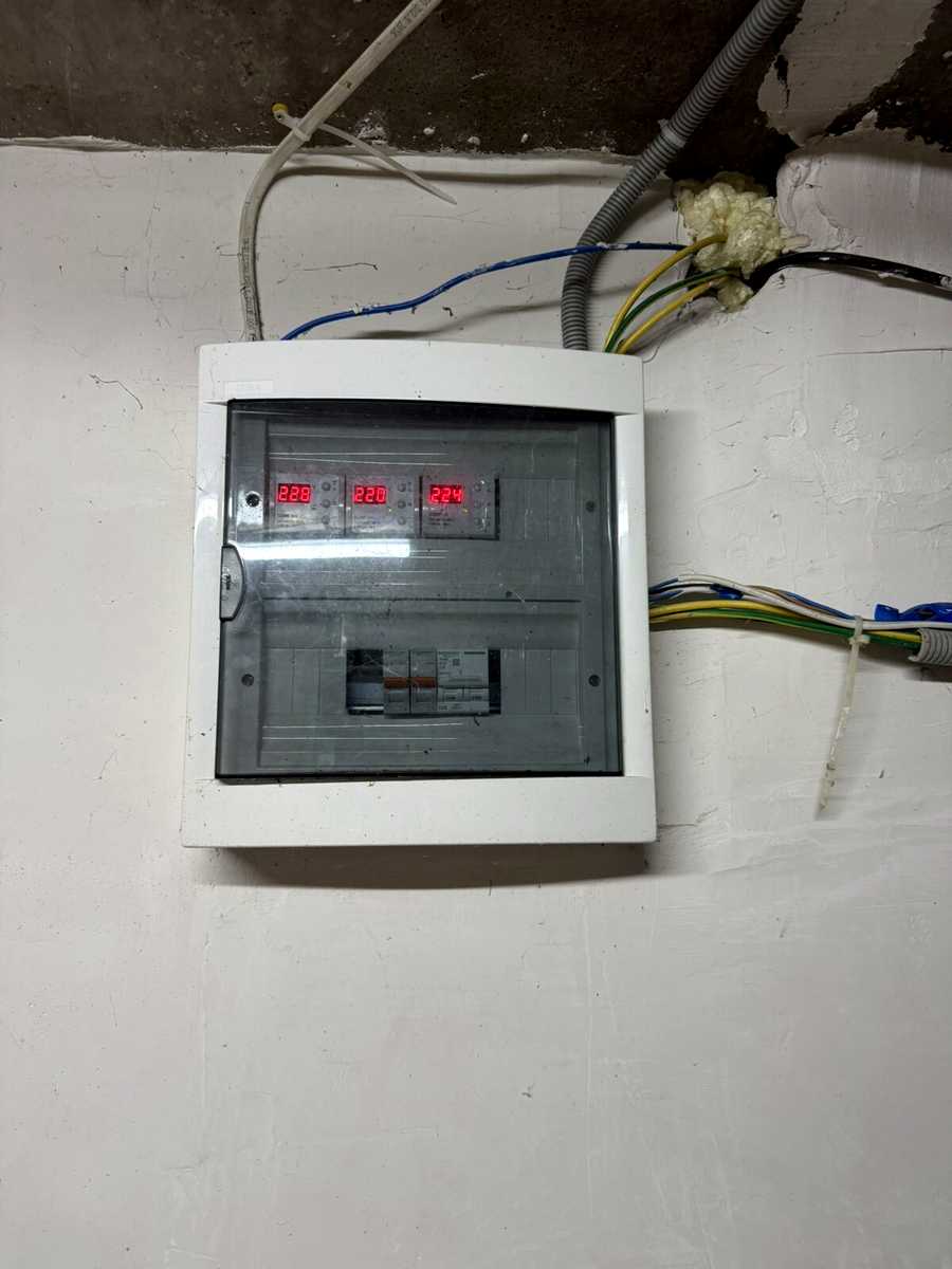 1841415884005967
